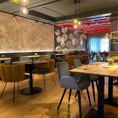 Hotel-Restaurant-Vinothek Felix Sommer Auersthal Kültér fotó