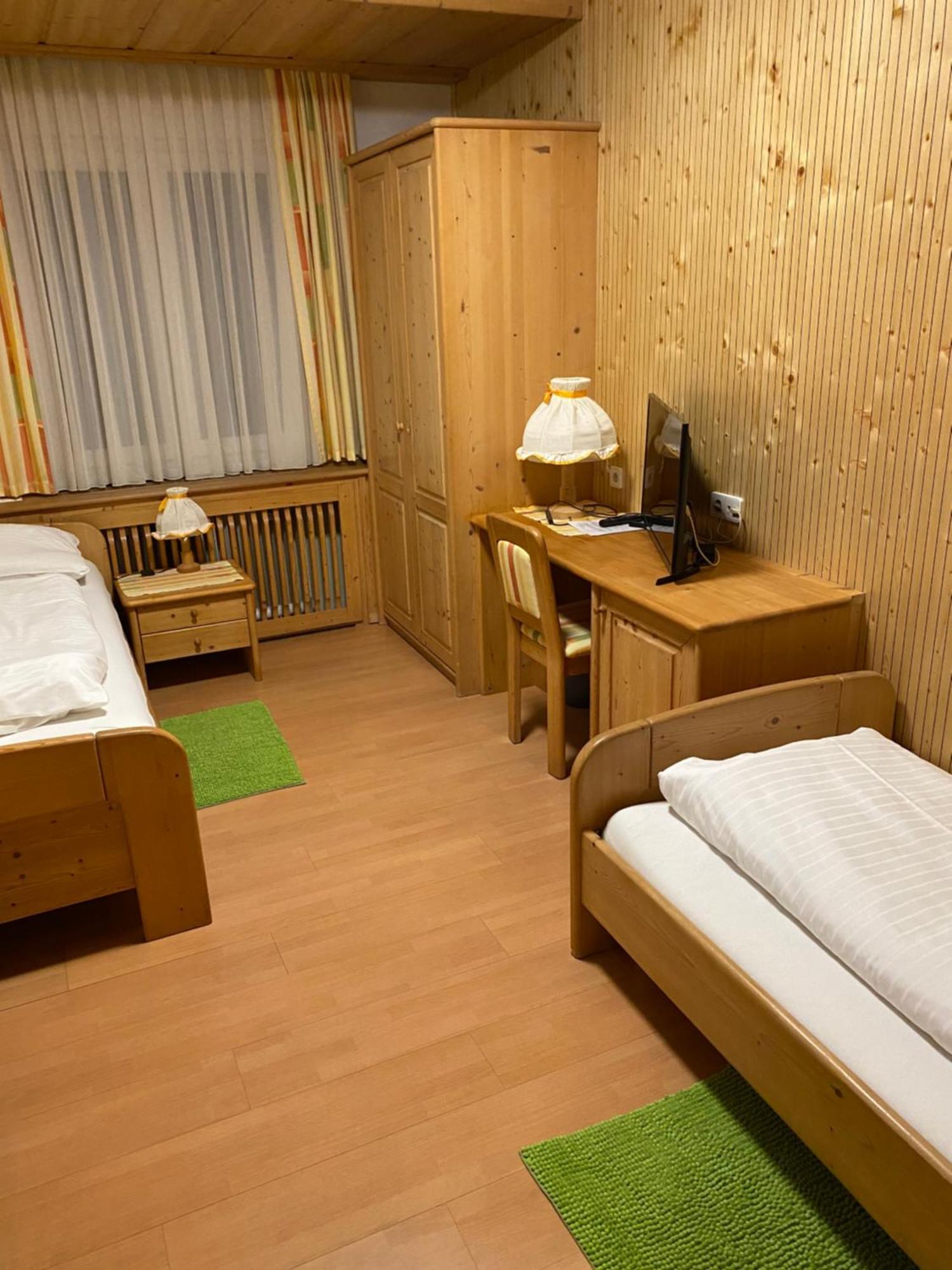Hotel-Restaurant-Vinothek Felix Sommer Auersthal Kültér fotó
